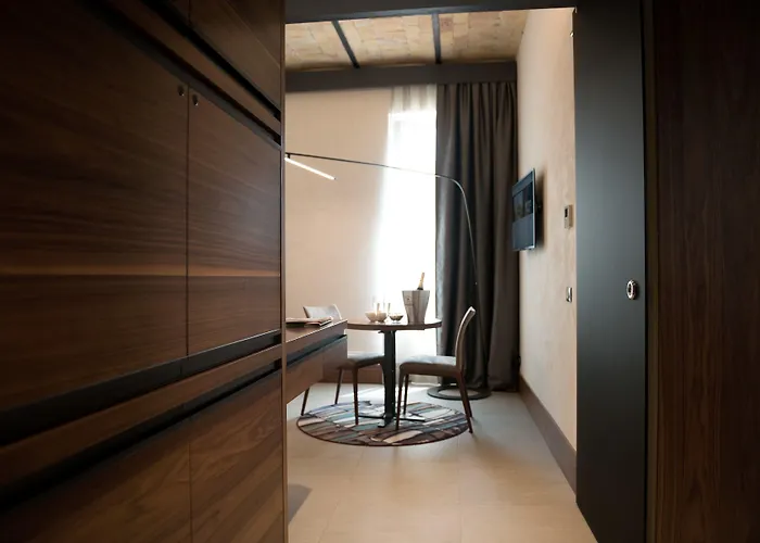 Aparthotel Gasometer Urban 4*